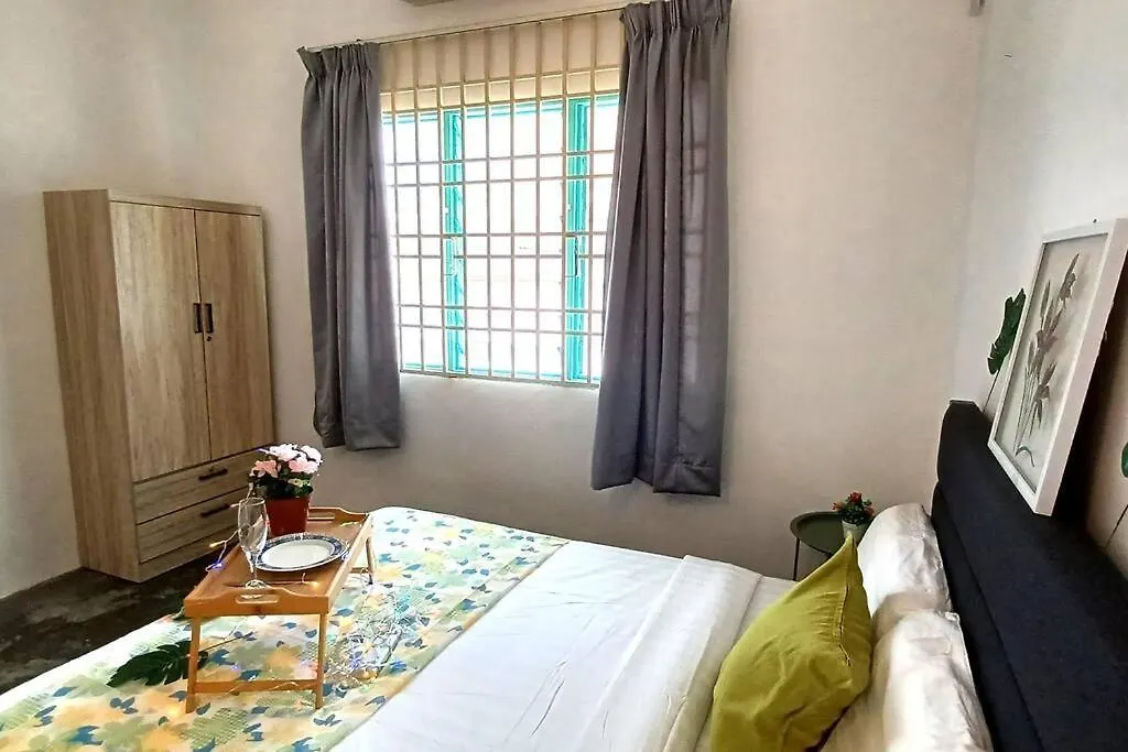 Pepper Hillside Village Home تانجونغ بونغاه